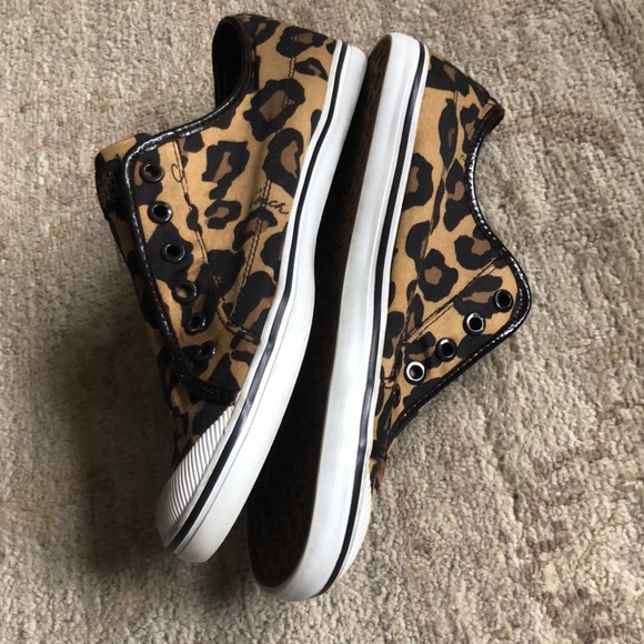 COACH Kira Animal Leopard Print Designer Sneakers Cheetah Women's Size 9 1/2B - Picture 3 of 16